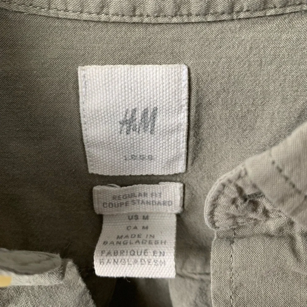 H&M Olive Button-Down Shirt - Picture 3 of 3